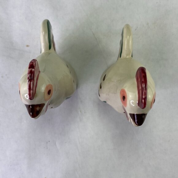 Vintage Shawnee Chicken Salt and Pepper Shaker Set - Picture 5 of 7